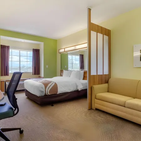 Quality Inn & Suites Lehigh Acres Fort Myers