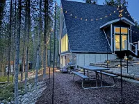 Whistling Moose - Mountain view