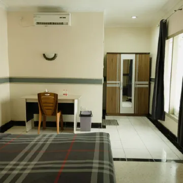 Grand Kurnia Hostel