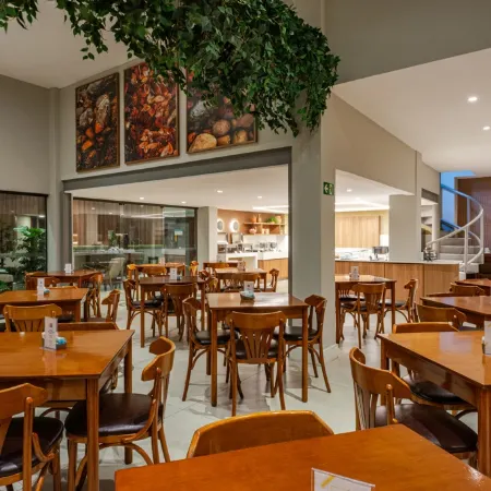 Malibu Plaza Hotel