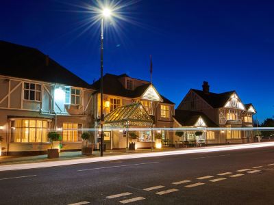 County Hotel