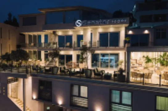 호텔 세니터 울친  호텔