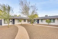 4 Mi to Dtwn Phx: Midtown Condo w/ Patio! Hotels in Encanto