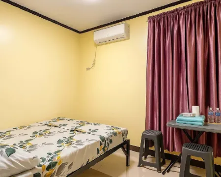 Bahay Domingo Guest House Hotels in Bagac