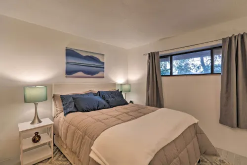 Santa Fe Bungalow about 2 Mi to Downtown! - Condos