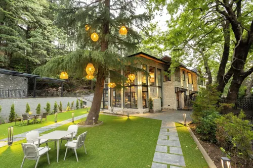 The Chestnut Grove - Homestays