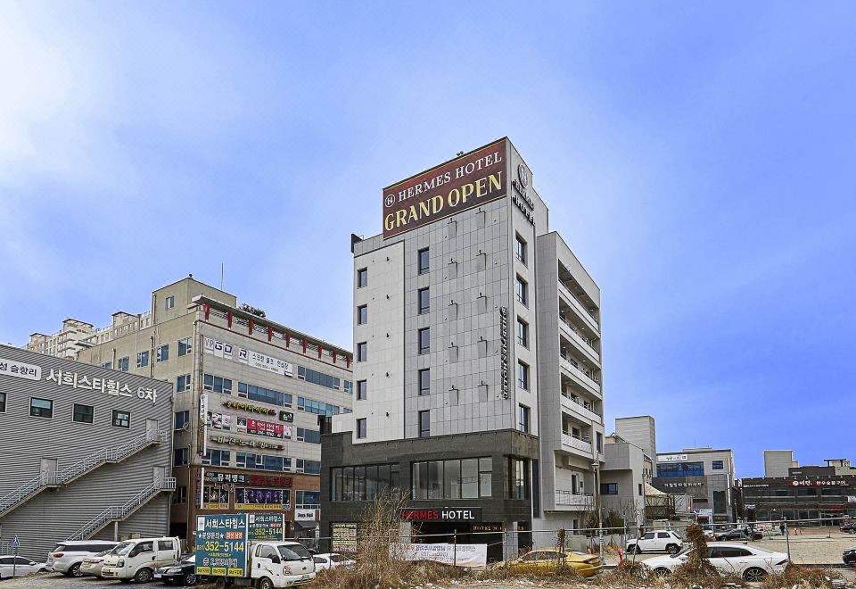 Hermes Hotel 대표 이미지