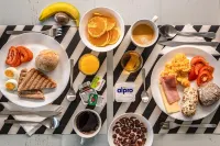 FreeSurfCamp & Hostel - servizio colazione