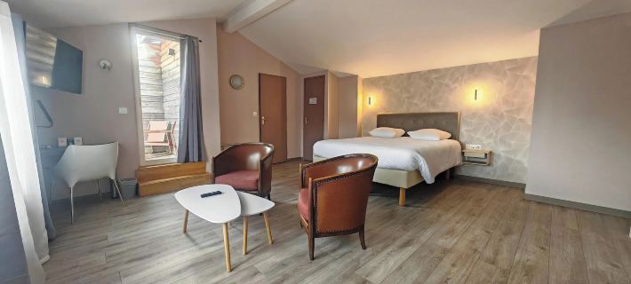 Urban Style, Hôtel le Cheval Noir, Saint-Étienne Hotels in Saint-Etienne