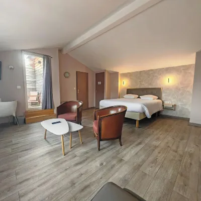 Urban Style, Hôtel le Cheval Noir, Saint-Étienne Hotels near Place Jean Jaures