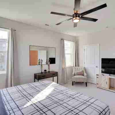 Durham Vacation Rental w/ Community Pools! Rooms