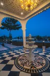 THE MARUWAS - A Luxury Retreat