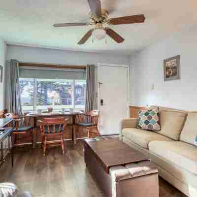 Stunning Ocean View and Full Kitchen - Charming Coastal Hideaway Rooms