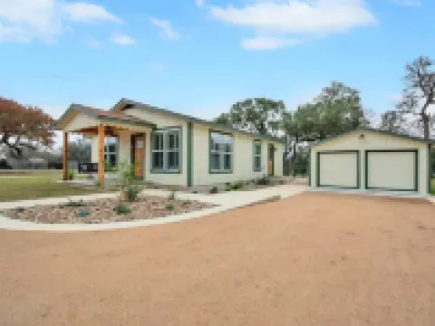 Upscale Home with Pool and FirePit - Close to Mercer St! Hotels in Dripping Springs
