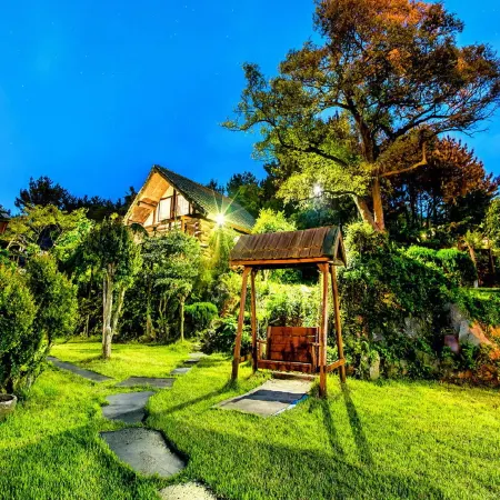 Jeju Log Valley Pension Отели рядом с достопримечательностью «Курорт и гольф-клуб Everis»