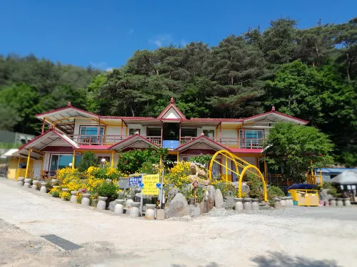 Sangju Find Me into Nature Pension - 2-Star
