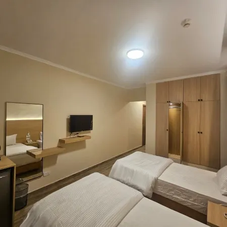 Oasis Hotel Heliopolis Отели рядом с достопримечательностью «Дворец барона Эмпейна»