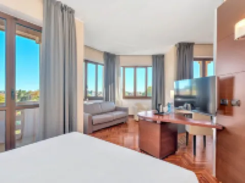 B&B Hotel Habitat Giussano Hotels in 