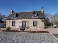 Nanville Hotels in Beauly