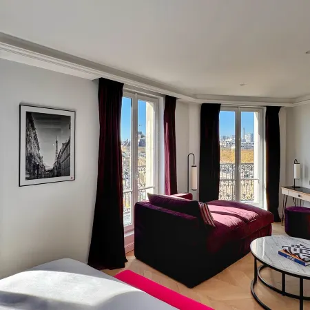 Eiffel Yard Hotel