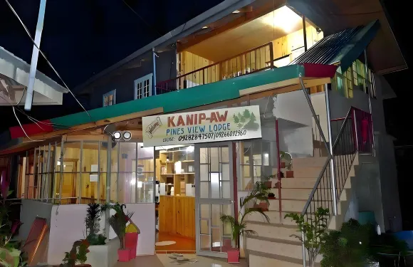卡尼普胡松樹景色小屋酒店