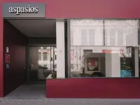 Aspasios Sofia Apartments ウセラ周辺のホテル