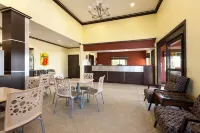 Super 8 by Wyndham Fairfield, TX