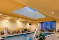 Wyndham Grand Oklahoma City Downtown - piscina