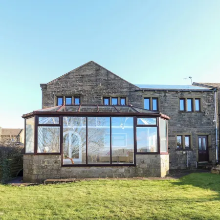 The Peak View - Holmfirth