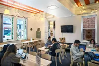 Tequila Sunrise Hostel Adelaide