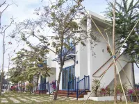 The B Resort Hotels in Kampot