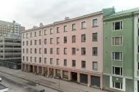Modernized 1920s Apartment