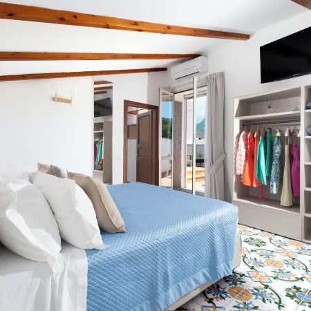 YourHome - Jolly Pini Apartment