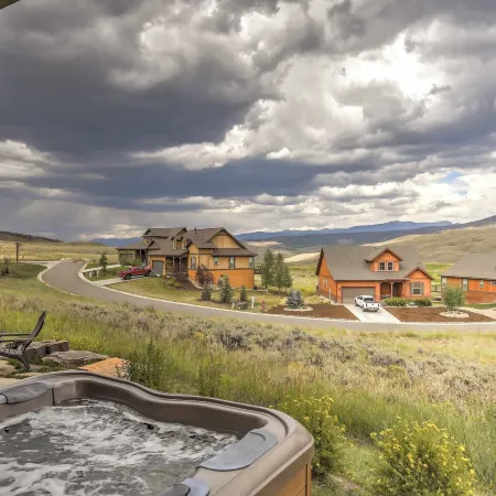 Granby Home w/ Hot Tub + Ski, Golf & Pool Access