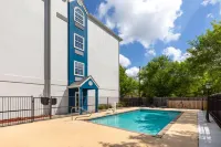 Microtel Inn & Suites by Wyndham Baton Rouge Airport - 3-Star