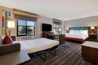 Hampton Inn & Suites by Hilton Marina