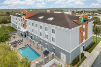 Holiday Inn Express LAKE WALES N-WINTER HAVEN by IHG - Swimmingpools