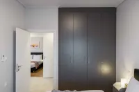 Spacious seaside flat at alimos - 4-Star