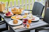 BeachSide - breakfast
