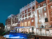Pivot Hotel Montecasino Hotels near Fourways Crossing