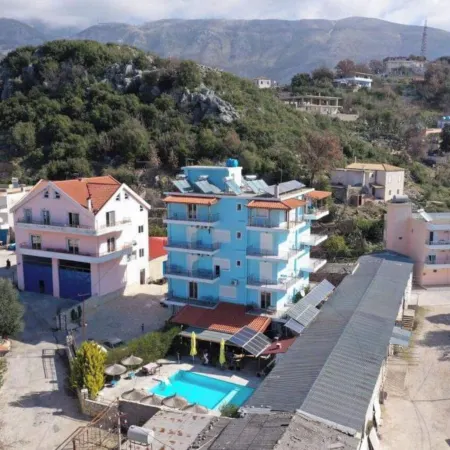 Hotel Frida Отели рядом с достопримечательностью «Пляж Паласа»