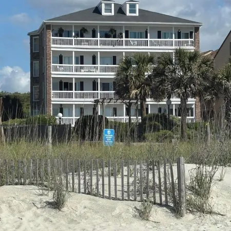 Spacious Three Bedroom, Family and Pet Friendly Condo in Beautiful Myrtle Beach