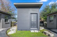 Stylish Studio Near Downtown Attractions