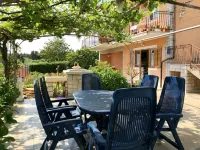 Peaceful stay with bbq and parking Ξενοδοχεία στην πόλη Basanija