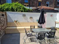 3 Floors Loft 2mins to Train Patio Parking - balcony
