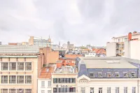 Antwerp Central Apartment for 7 - Homestays