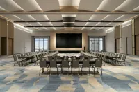 Sheraton Vinh - С бассейном