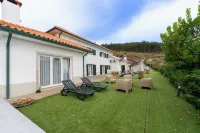Central Suites Arouca Hotel di 