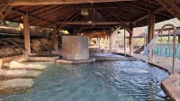 Pei Kong Creek Resort - Rooftop Pools