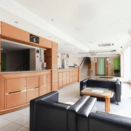 Seremban Inn Отели рядом с достопримечательностью «Парк с озером»